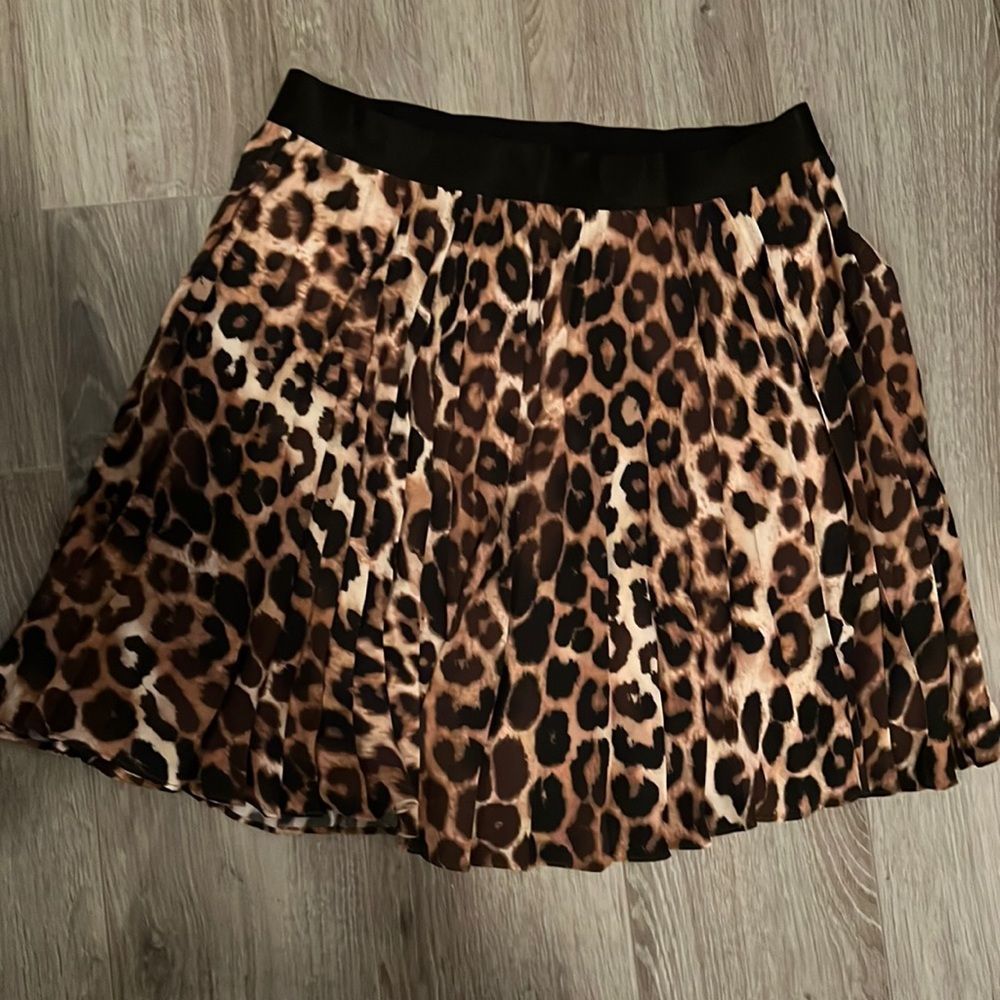NWT express leopard mini skirt - medium